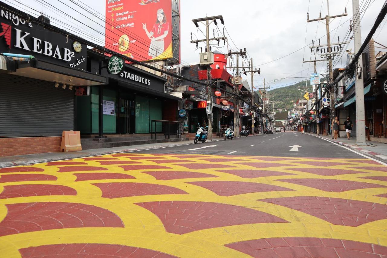 Oyo 739 Presley Guesthouse Phuket Patong Bagian luar foto