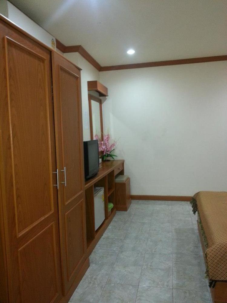 Oyo 739 Presley Guesthouse Phuket Patong Bagian luar foto